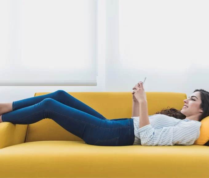 Assentos Manchados no Sofá? Ações Eficazes para Recuperação