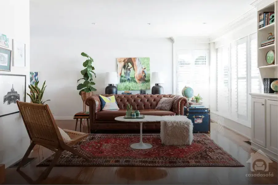 Sofás com chaise longue são perfeitos para relaxar