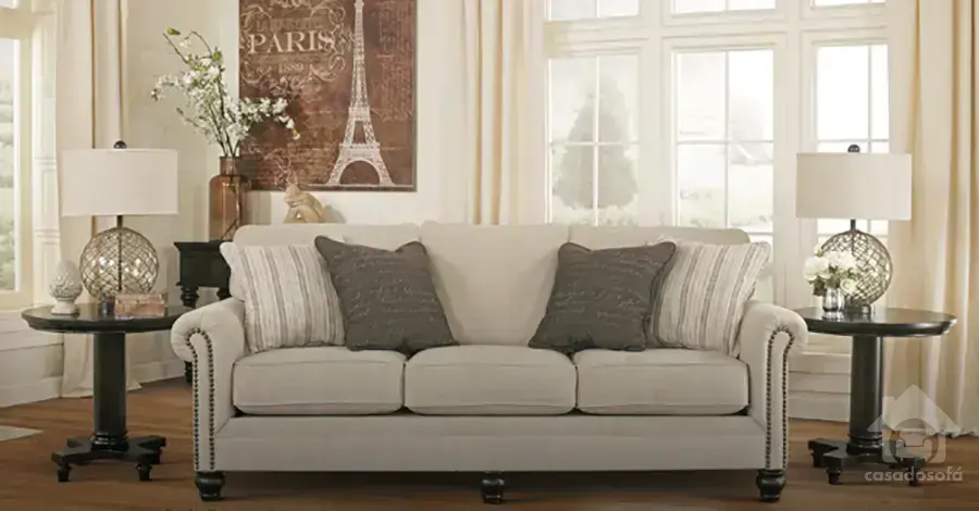 Como escolher um sofá com chaise?