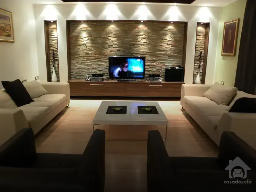 cor de sofa que estão em alta