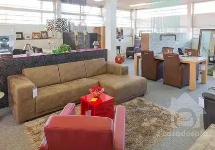 Cores metalizadas: sofisticação e modernidade para o seu sofá
