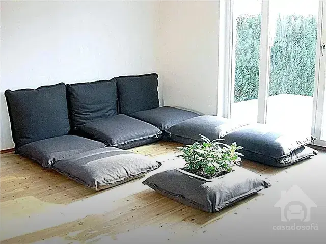 Dê um toque de elegância à sua sala com os sofás da Etna