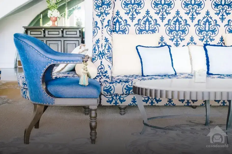 O Papel da Altura do Braço do Sofá na Decoração