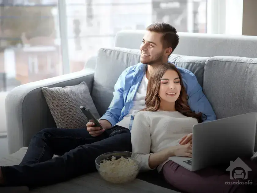Qual é a Cor de Sofá que Mais Vende? Insights e Tendências de Mercado