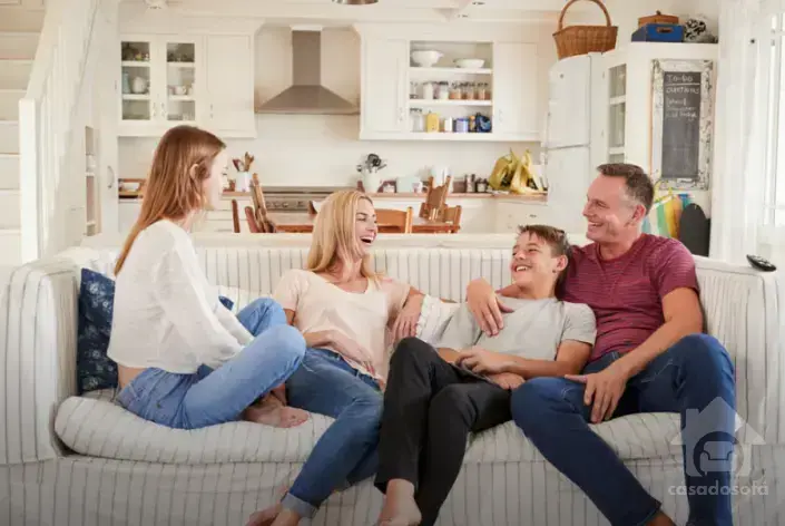 Sofás de qualidade: Como avaliar a durabilidade e conforto