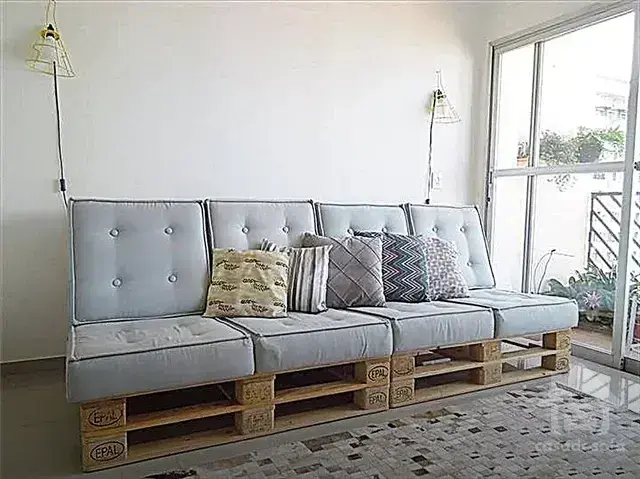 2 - A versatilidade do sofá retrátil e reclinável com molas ensacadas pillow top