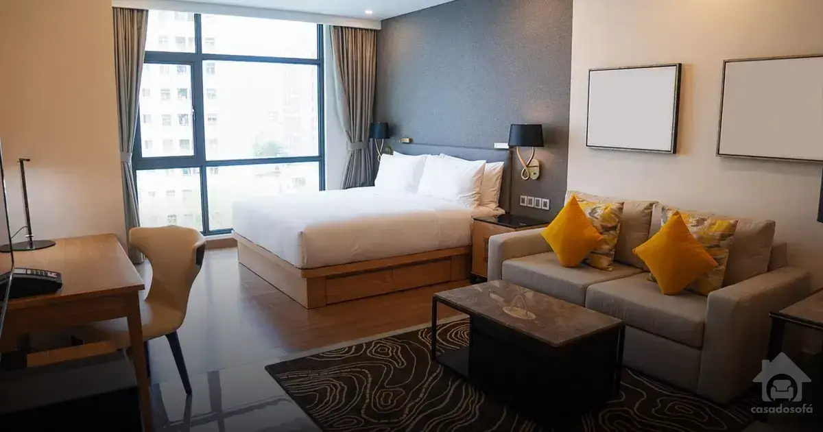 A Versatilidade do Sofá Pequeno Grande Estilo na Decoração de Ambientes Compactos