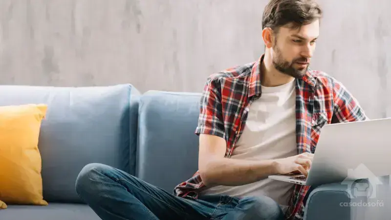 Aproveite o conforto e a elegância do sofá de canto chaise