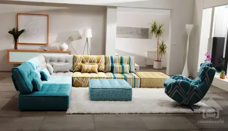 Como manter seu sofá de suede limpo e com aspecto de novo