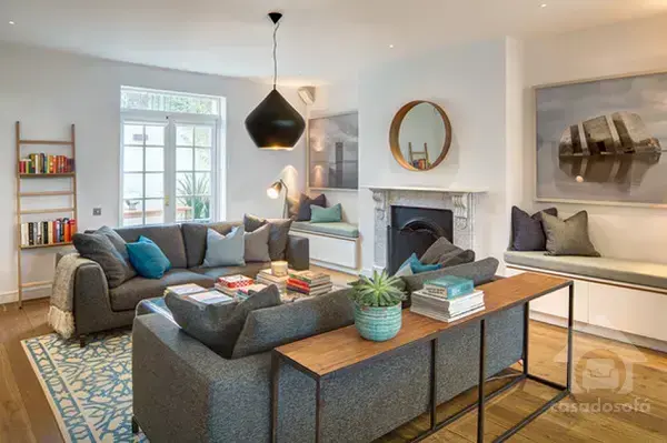 Dicas de decoração para encontrar a cor perfeita do sofá