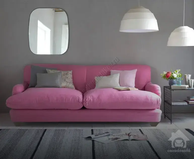 Dicas para combinar o sofá caramelo de veludo com a decoração da sua casa
