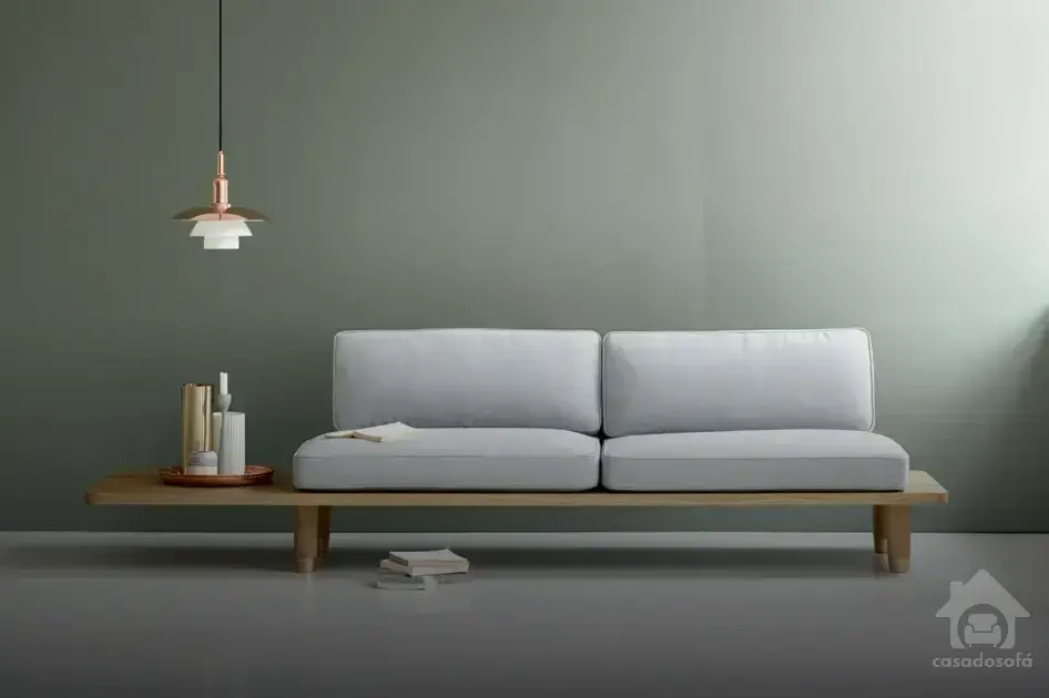 Metálicos: sofás em tons de prata, ouro e cobre para criar um visual moderno e elegante. Metálicos: sofás em tons de prata, ouro e cobre para criar um visual moderno e elegante.