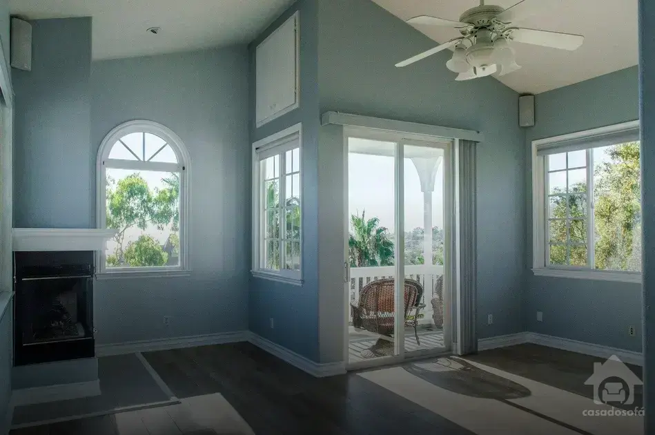 Minimalismo em tons neutros: Elegância e sofisticação na decoração