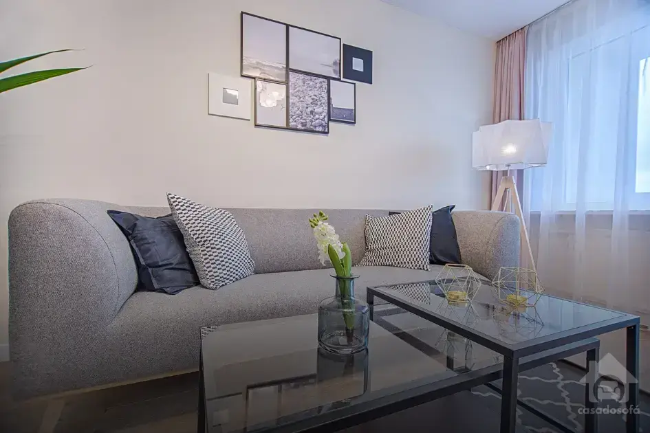 Opções de sofás com capa removível para facilitar a limpeza na casa de praia Opções de sofás com capa removível para facilitar a limpeza na casa de praia