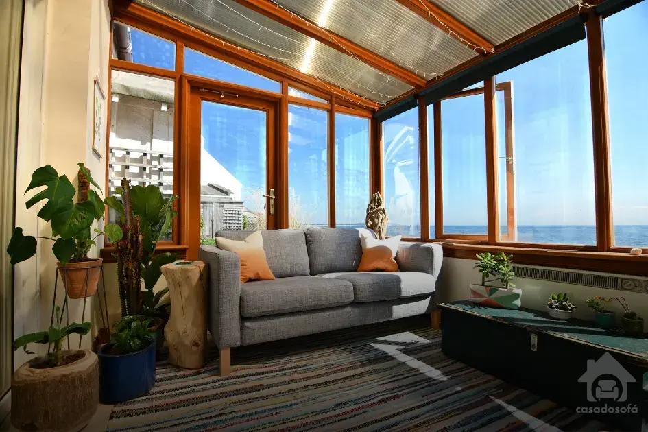 Poltronas para Leitura: Estilos e Design que Combinam com Você