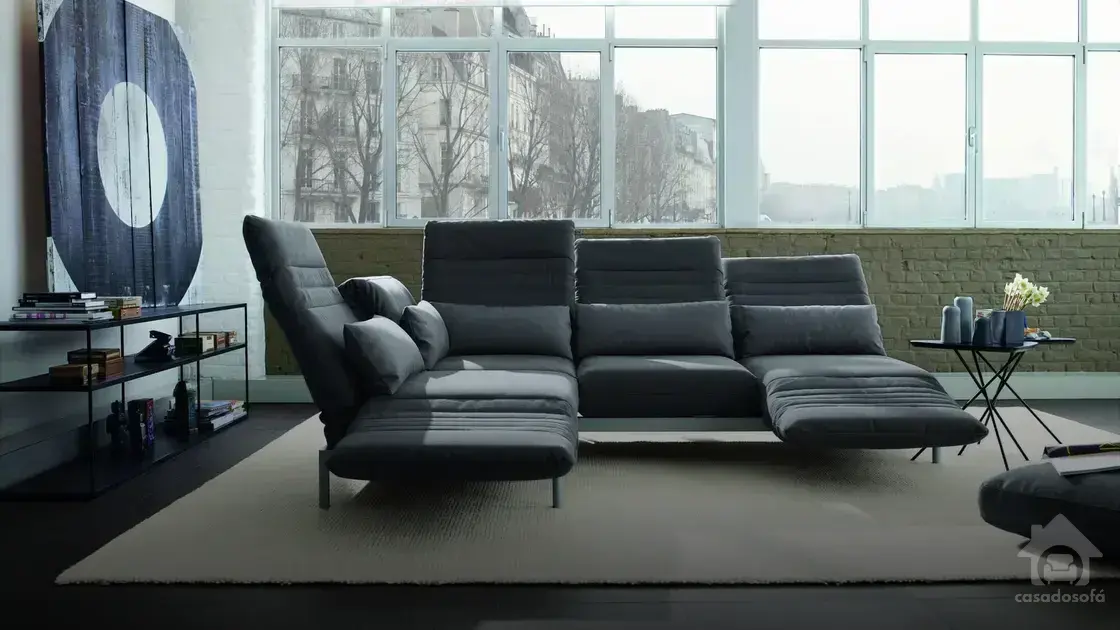 Quais são as dicas para ajustar a distância entre a TV e o sofá?