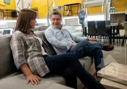 Quais são os Fatores a Considerar na Escolha da Cor do Sofá?