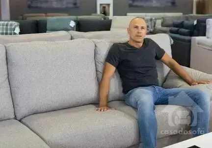 Qual é a melhor densidade de espuma para sofá?