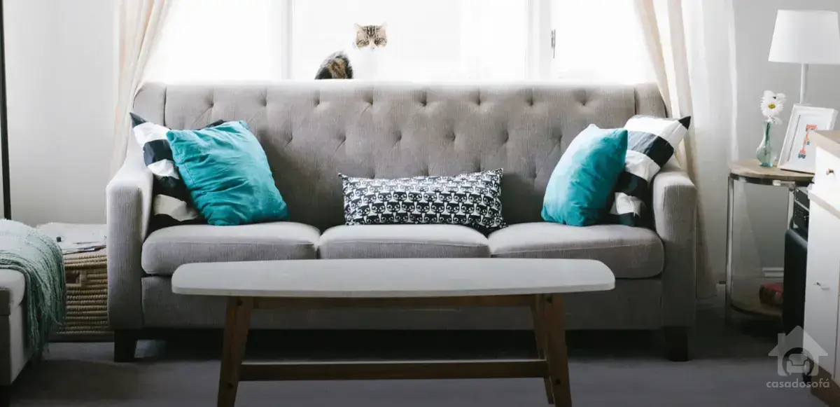 Saiba como escolher o tecido ideal para seu sofá de praia