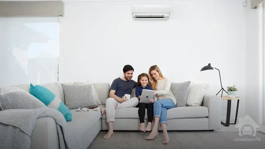 Sofá Cinza e Cortina: Como Criar uma Combinação Perfeita