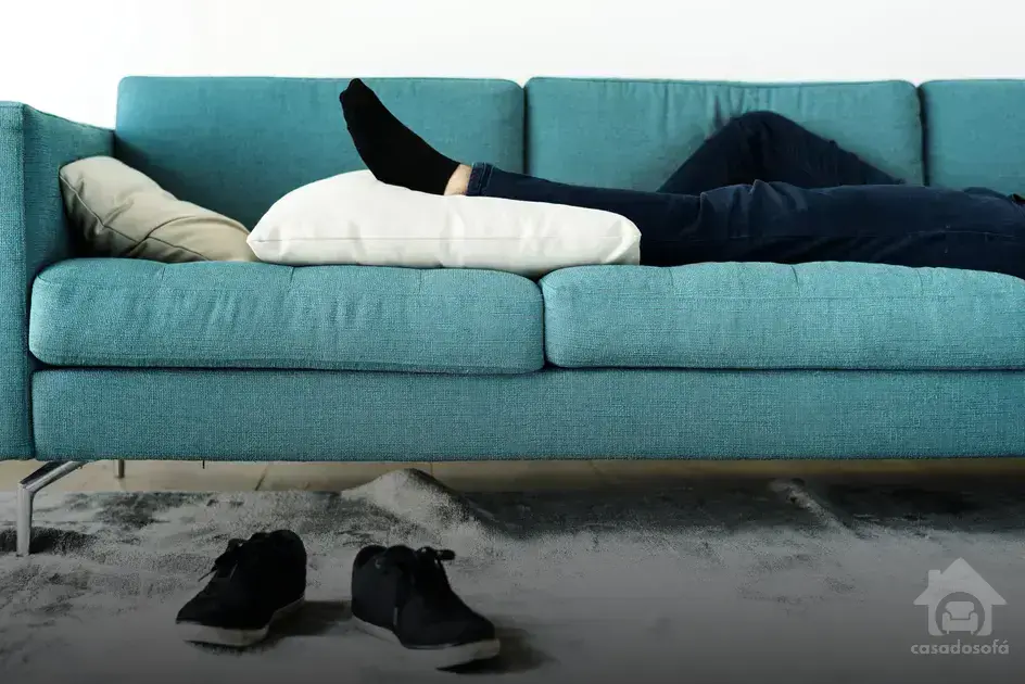 Sofá de Veludo: Conforto e resistência sem perder o charme