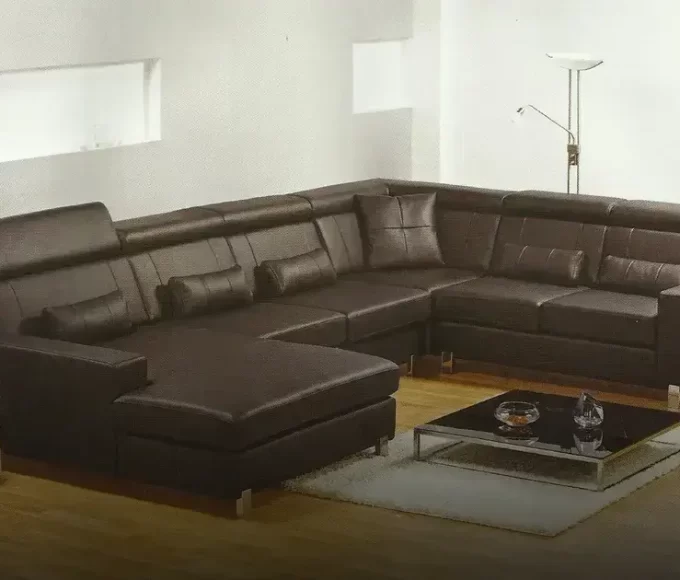 Sofá Pequeno Grande Estilo: A Arte de Decorar Ambientes Compactos com Elegância