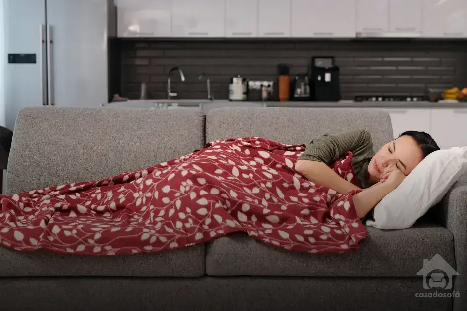 Sofás Modernos 2024: Cores em Destaque