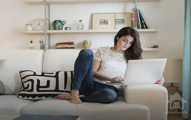 Sofás sustentáveis: a aposta em materiais eco-friendly