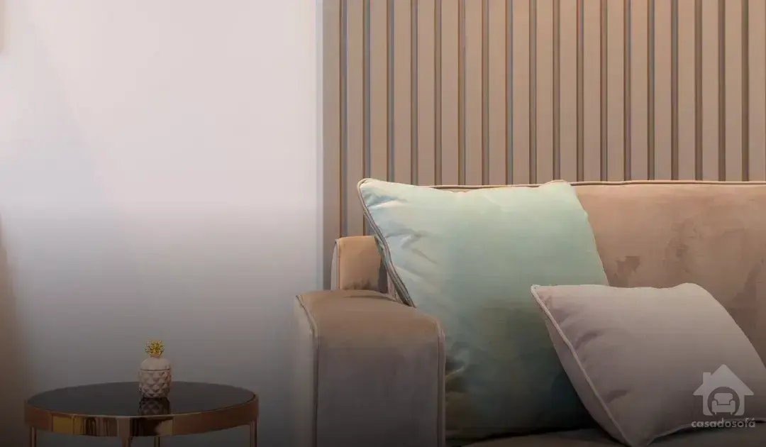 Variedade de cores e estampas para a sua manta sob medida de sofá cinza