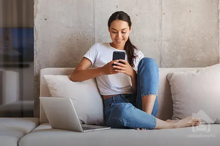 Como escolher a cor certa do tapete para a sala?